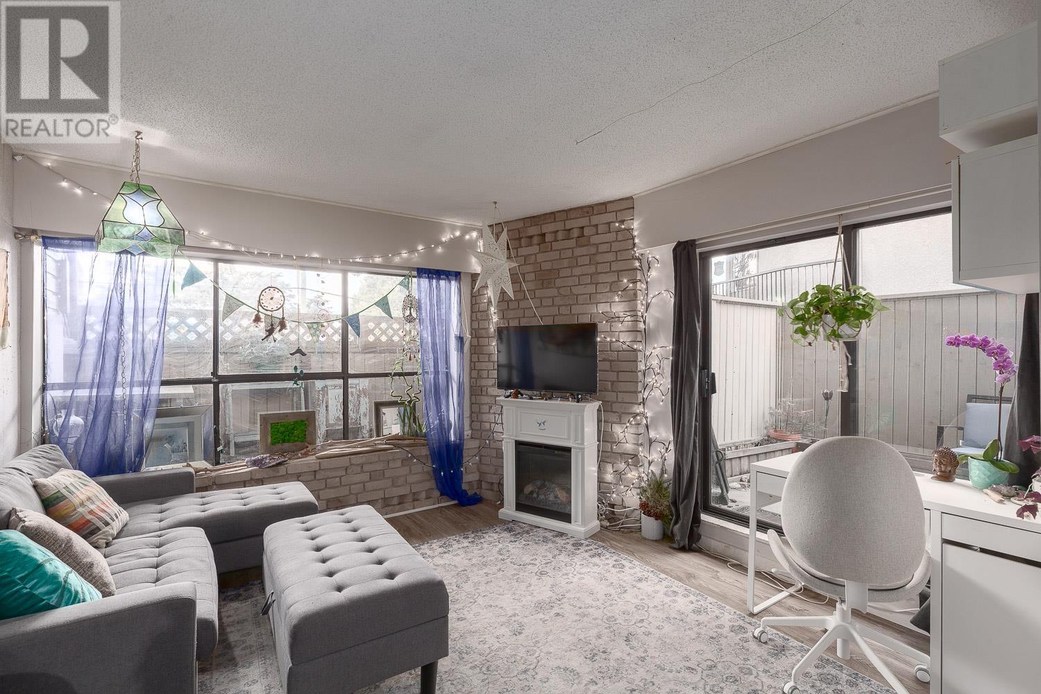 2234 Prince Albert Street Unit 102, Vancouver, BC V5T 4K9