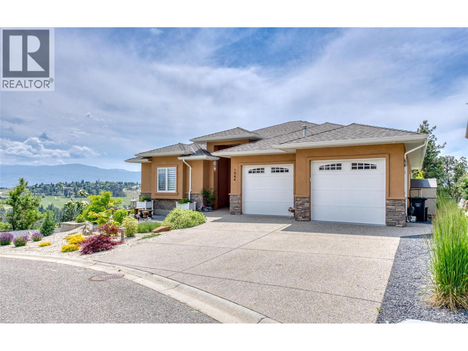 1064 Aurora Hts, West Kelowna, BC V1Z 4B2