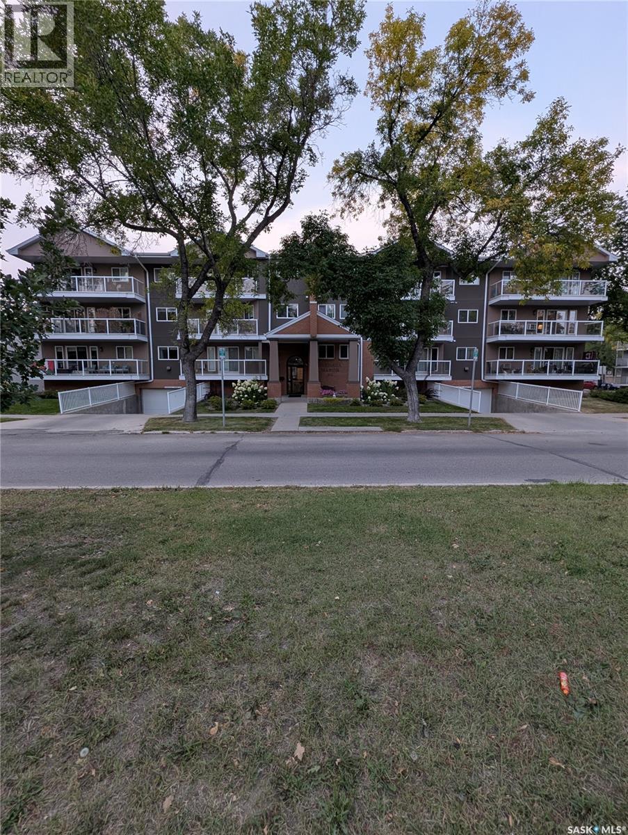 921 Main Street Unit 204, Saskatoon, SK S7H 0K5