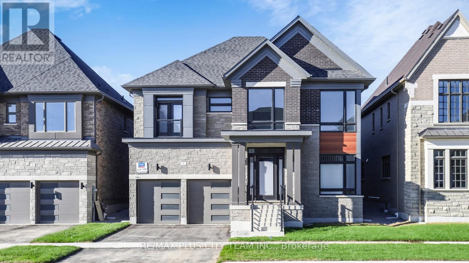 8 Saxby Farm Ave, King King City, ON L7B 0T1