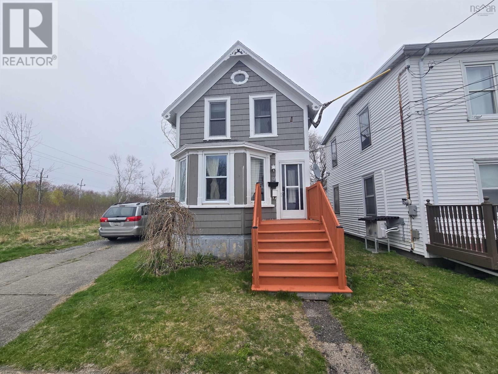 4 Ash St, Sydney, NS B1P 3B9