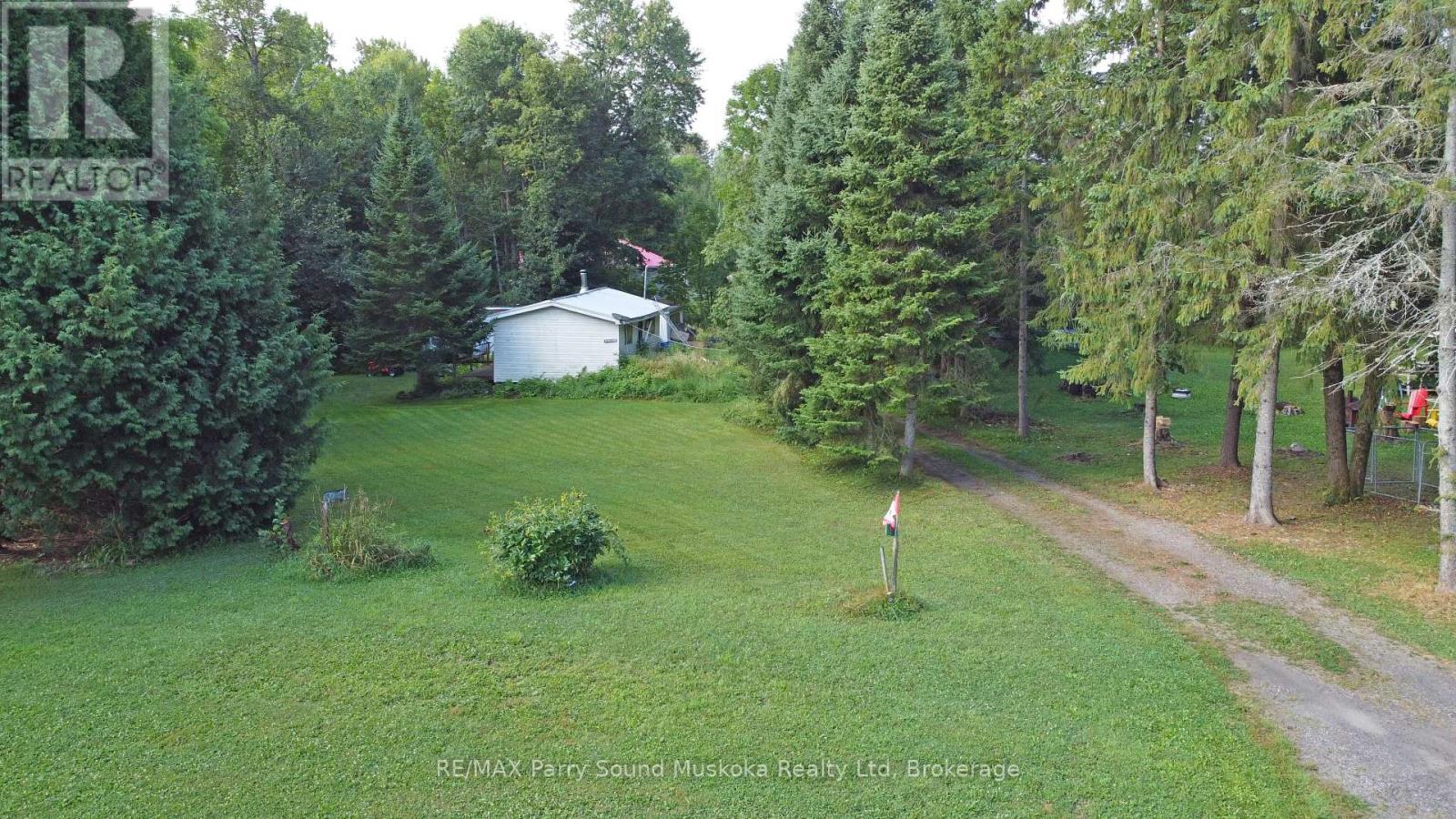 9 Fisher Ln, Whitestone, ON P0A 1G0