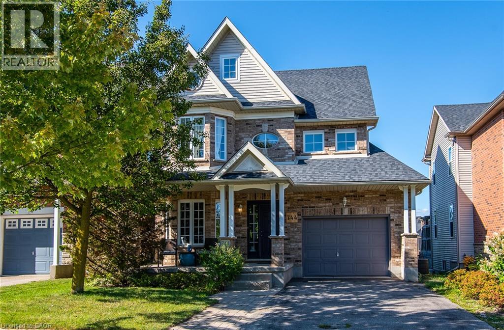 744 Keats Way, Waterloo, ON N2T 2Y3