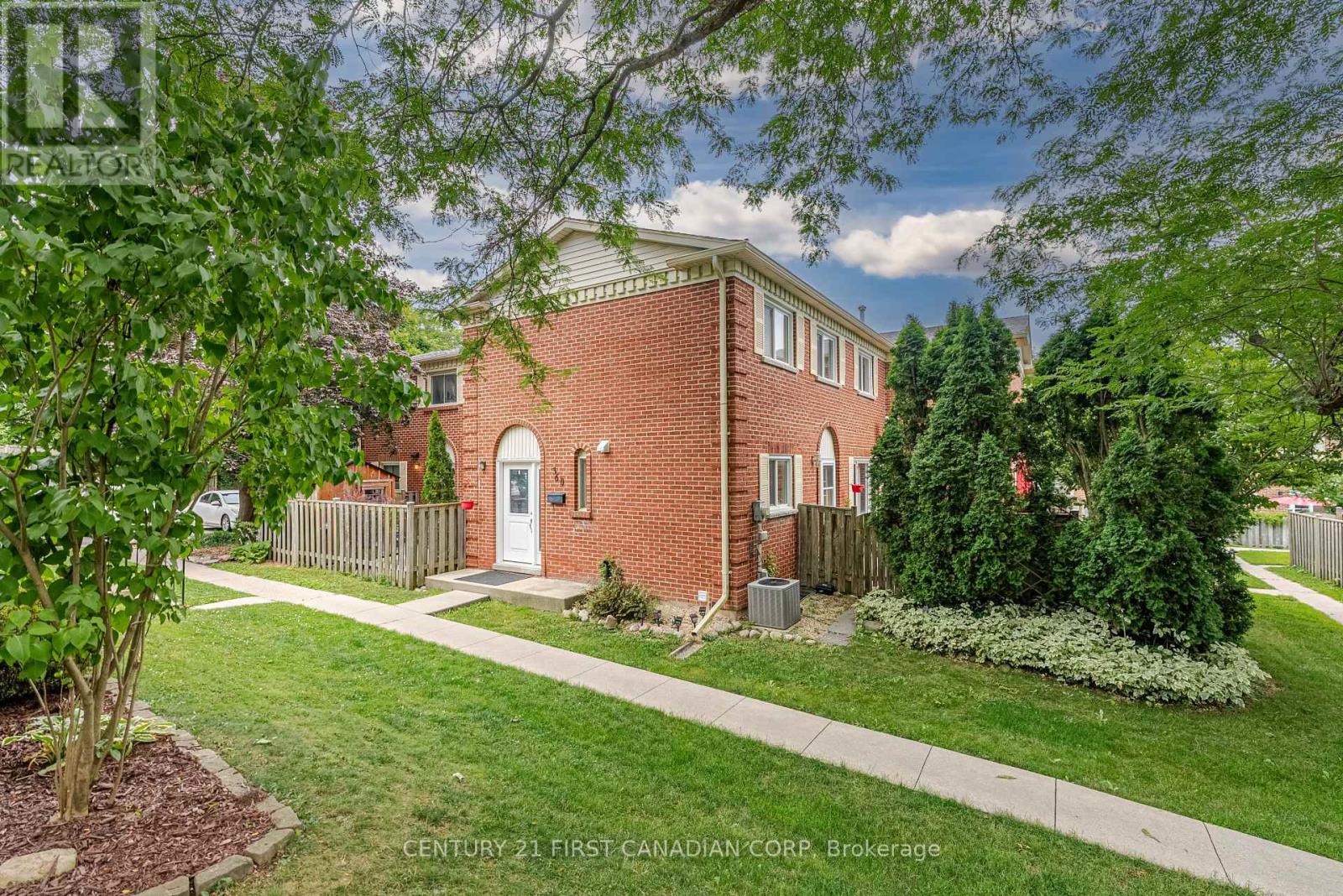 8 360 Homestead Ct, London, ON N6G 2E9