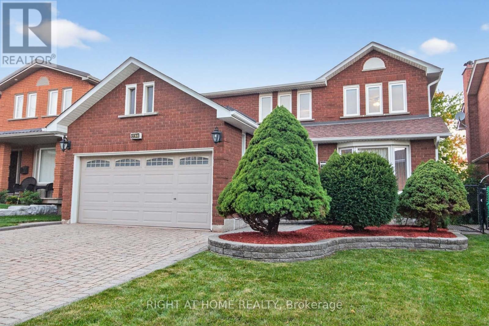 4433 Sedgefield Rd, Mississauga, ON L5M 3B6