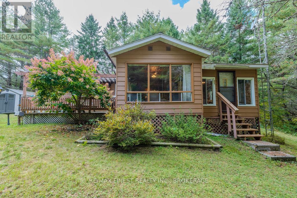 1203 Farm Gate Ln, North Frontenac, ON K0H 2C0