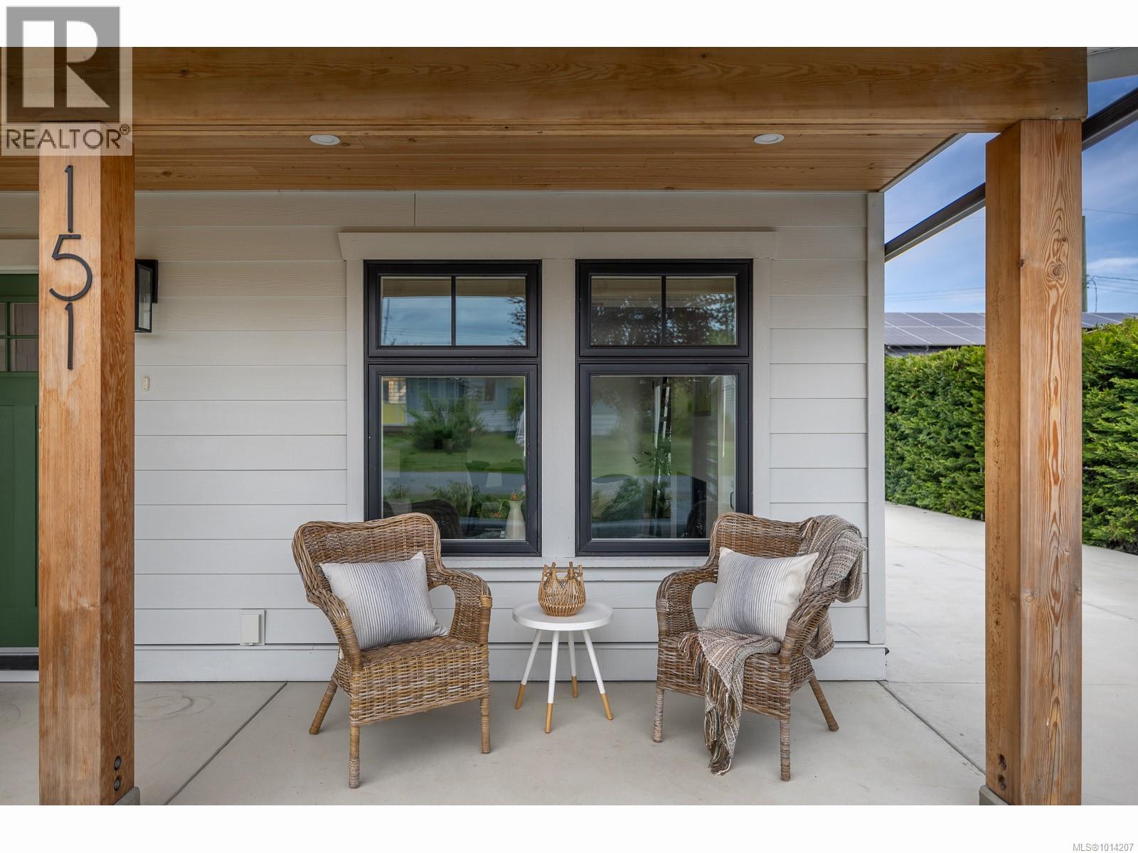 151 Hickey Ave, Parksville, BC V9P 1M1