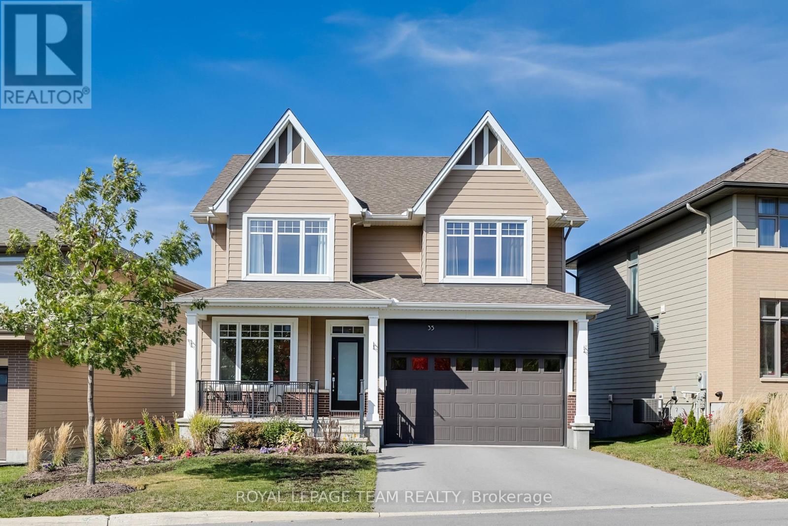 35 Arkrose St, Ottawa, ON K2T 0M2