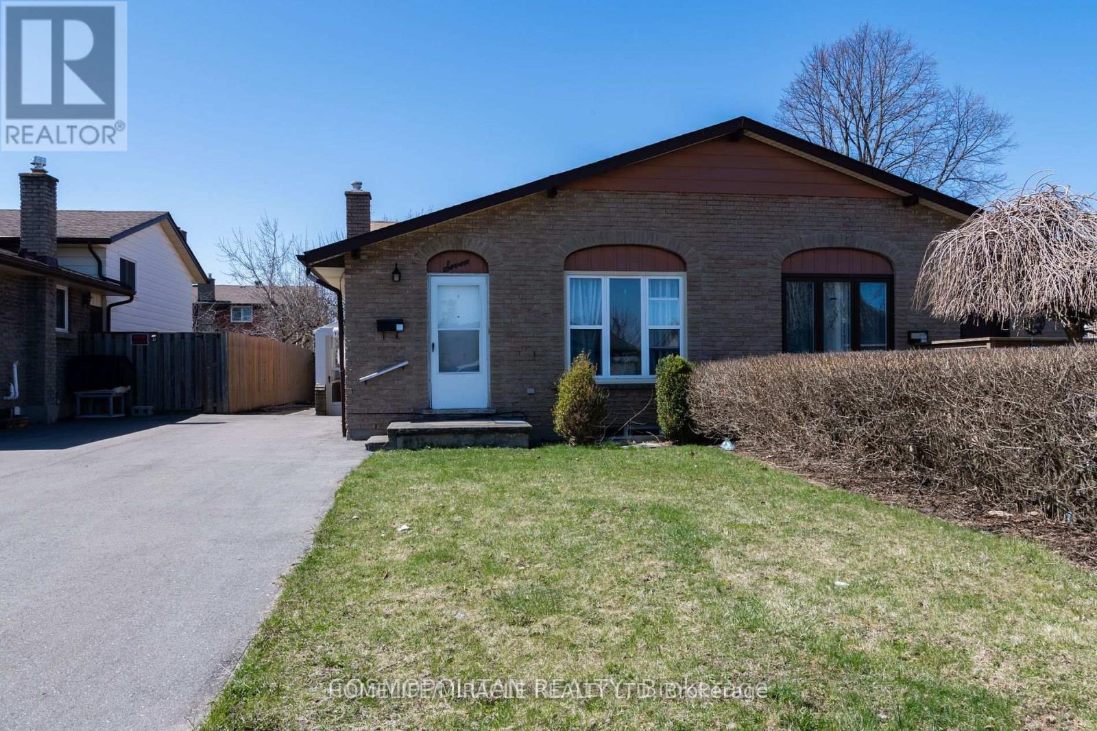 7 Mcdougall Dr, Thorold, ON L2V 4C4