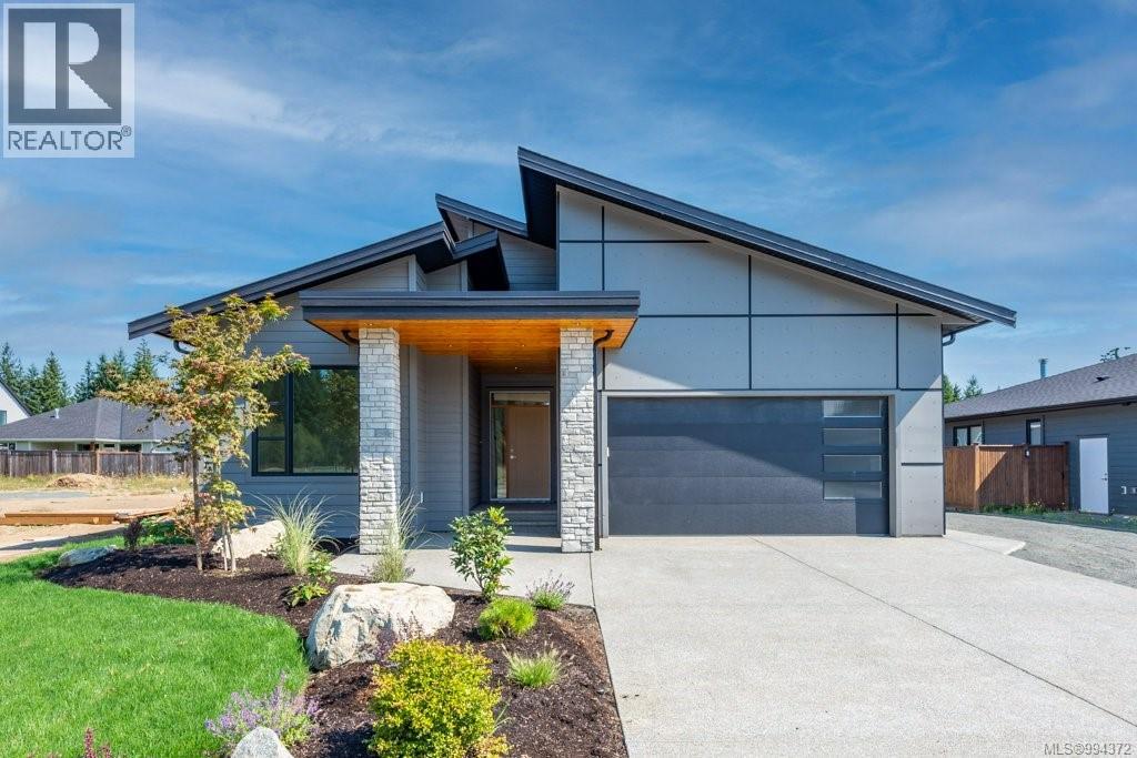754 Sitka St, Campbell River, BC V9H 0G4