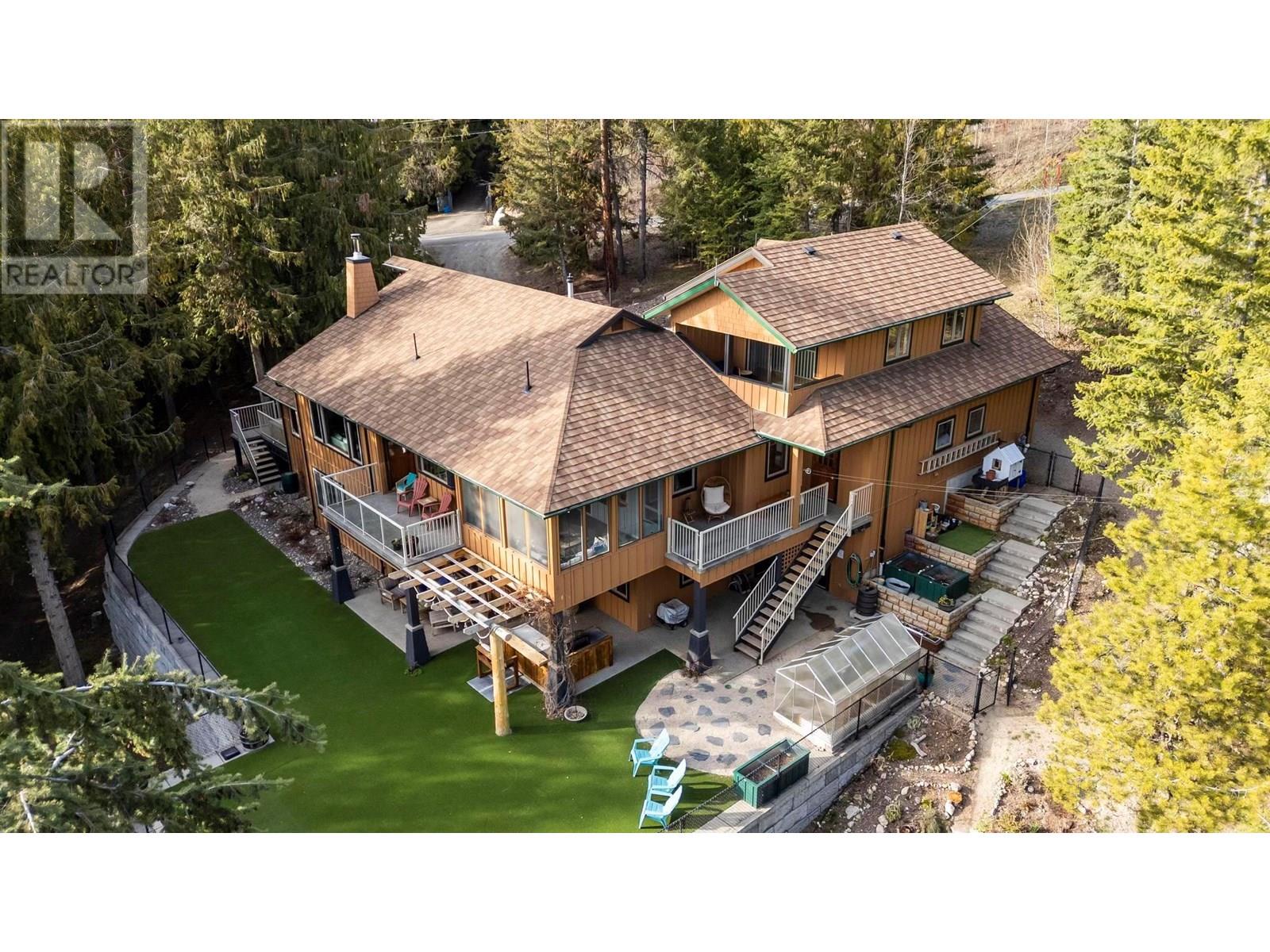 8028 Jackpine Rd, Vernon, BC V1B 3M9