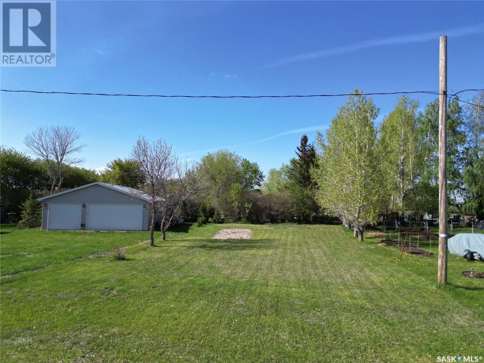 30 Elm Cres #220 Cres, Mckillop Rm No. 220, SK S0G 0L0