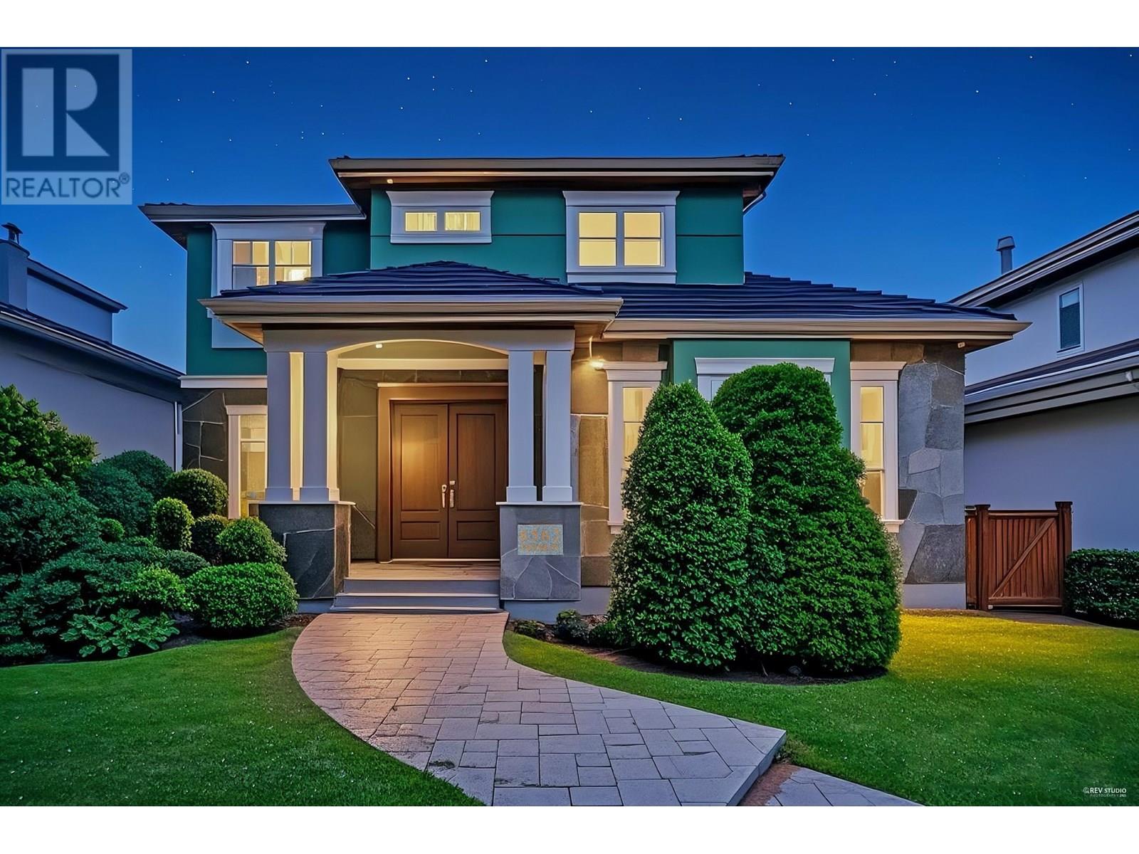 6562 Fremlin St, Vancouver, BC V6P 3W1