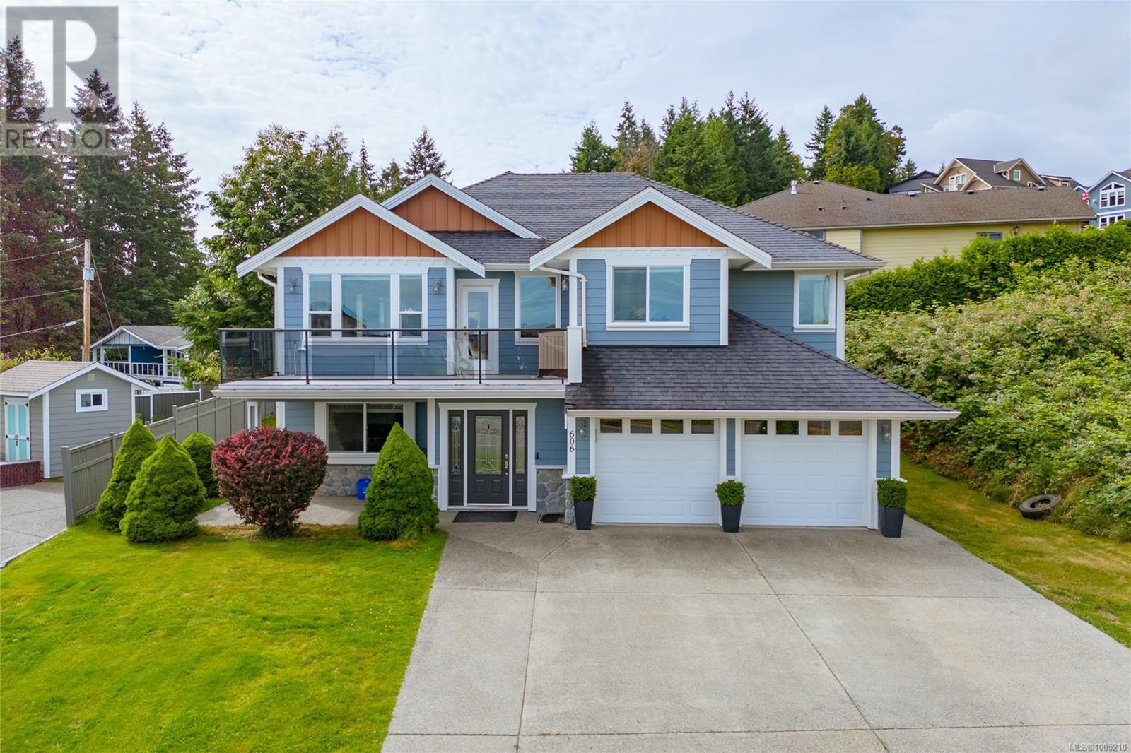 606 Stevens Pl, Ladysmith, BC V9G 2C6