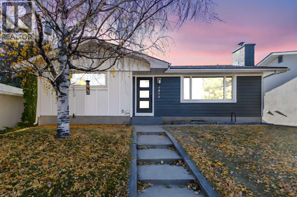 4812 Verona Dr NW, Calgary, AB T3A 0P4