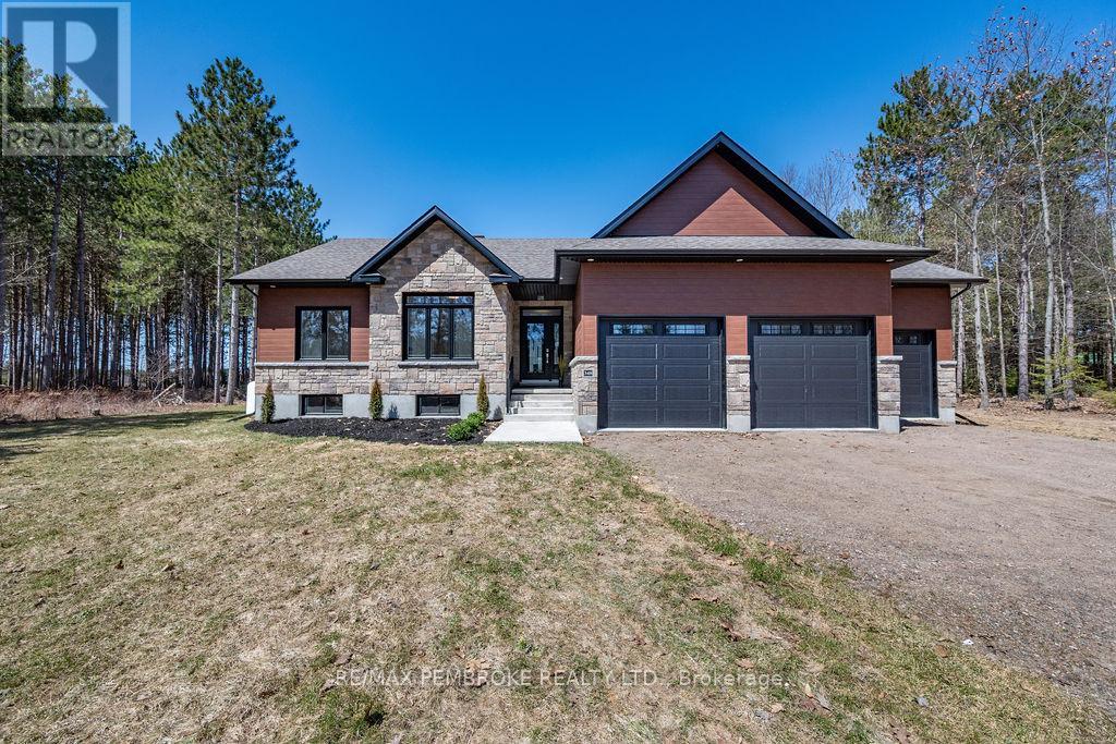 348 Pappin Rd, Whitewater Region, ON K0J 1C0