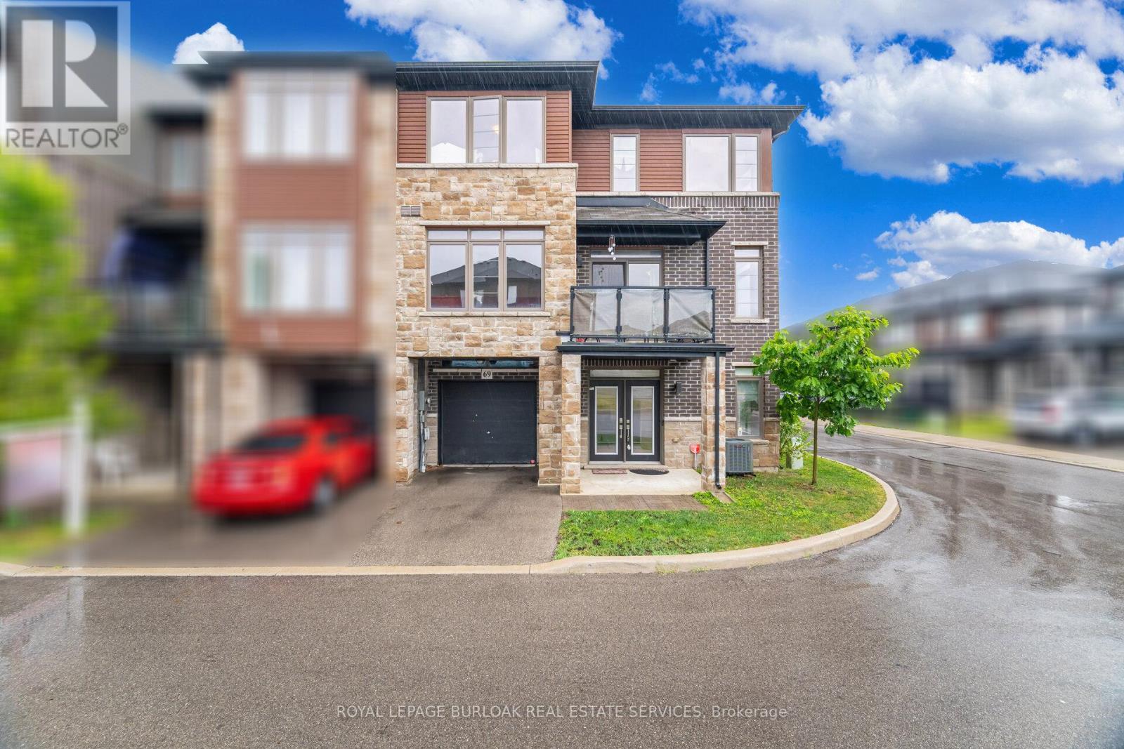 69 30 Times Square Blvd, Hamilton Stoney Creek, ON L8J 0L9
