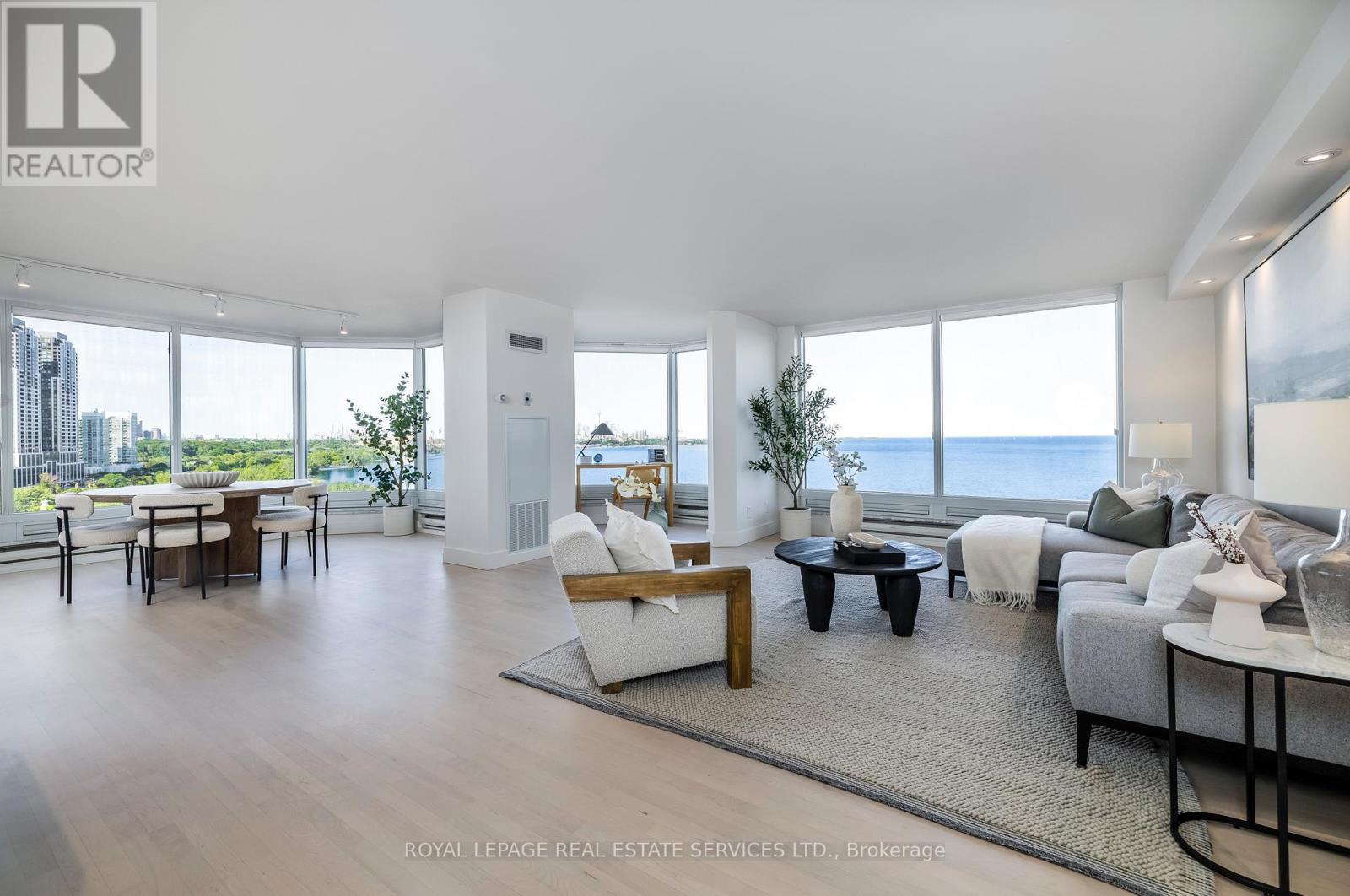 1203 1 Palace Pier Ct, Toronto, ON M8V 3W9