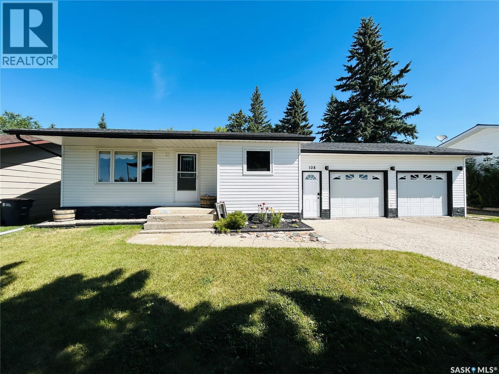 108 Wright Rd, Moosomin, SK S0G 3N0