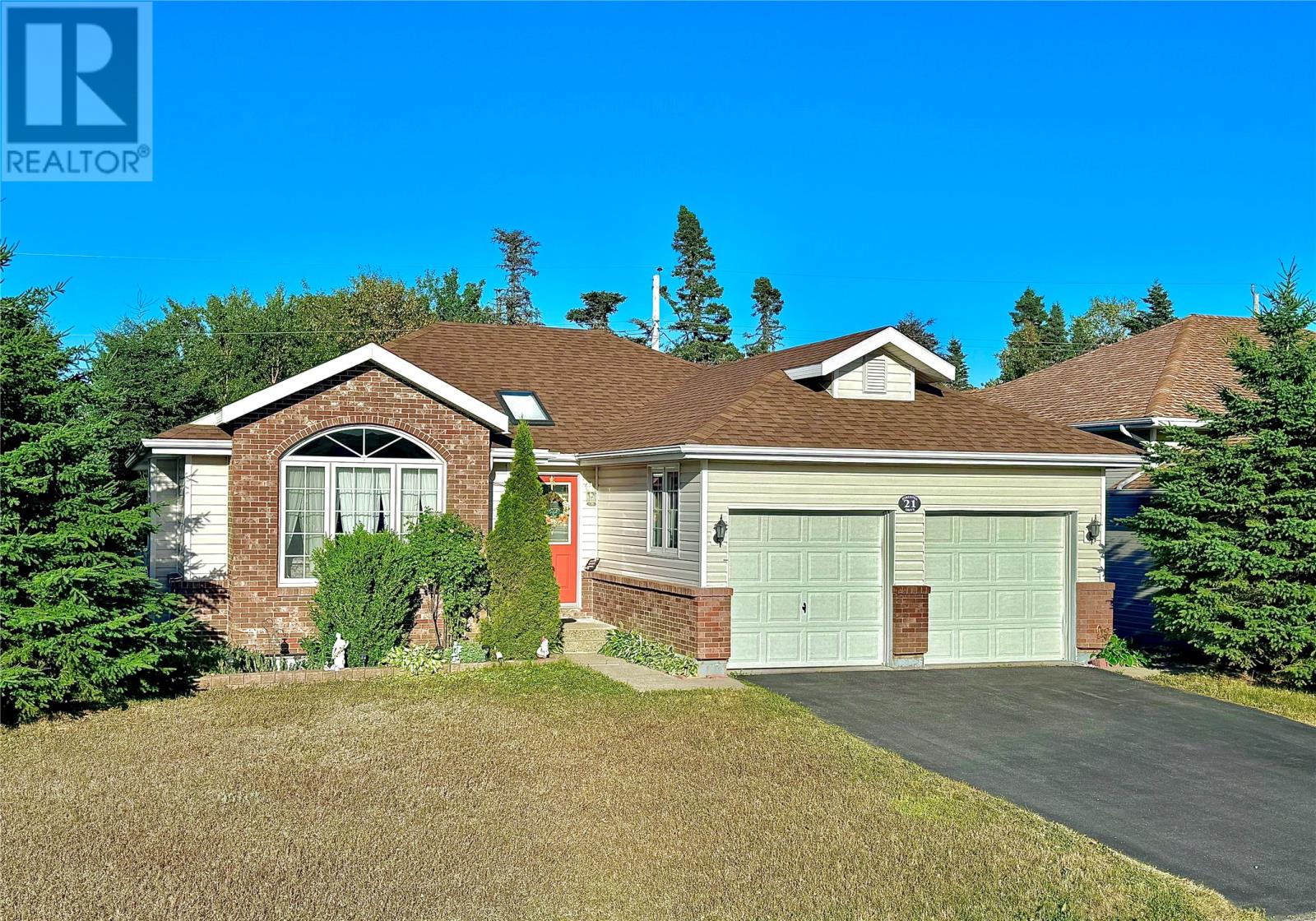 21 Hibernia Dr, Clarenville, NL A5A 1H5