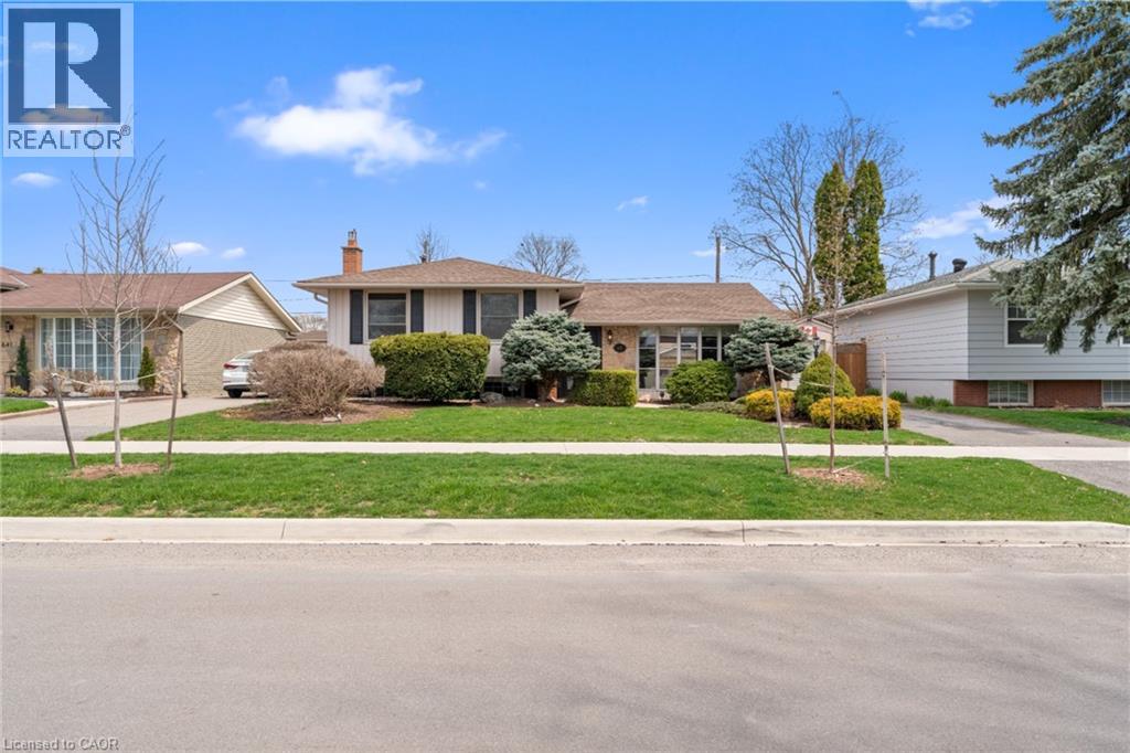 637 Thornwood Ave, Burlington, ON L7N 3B9