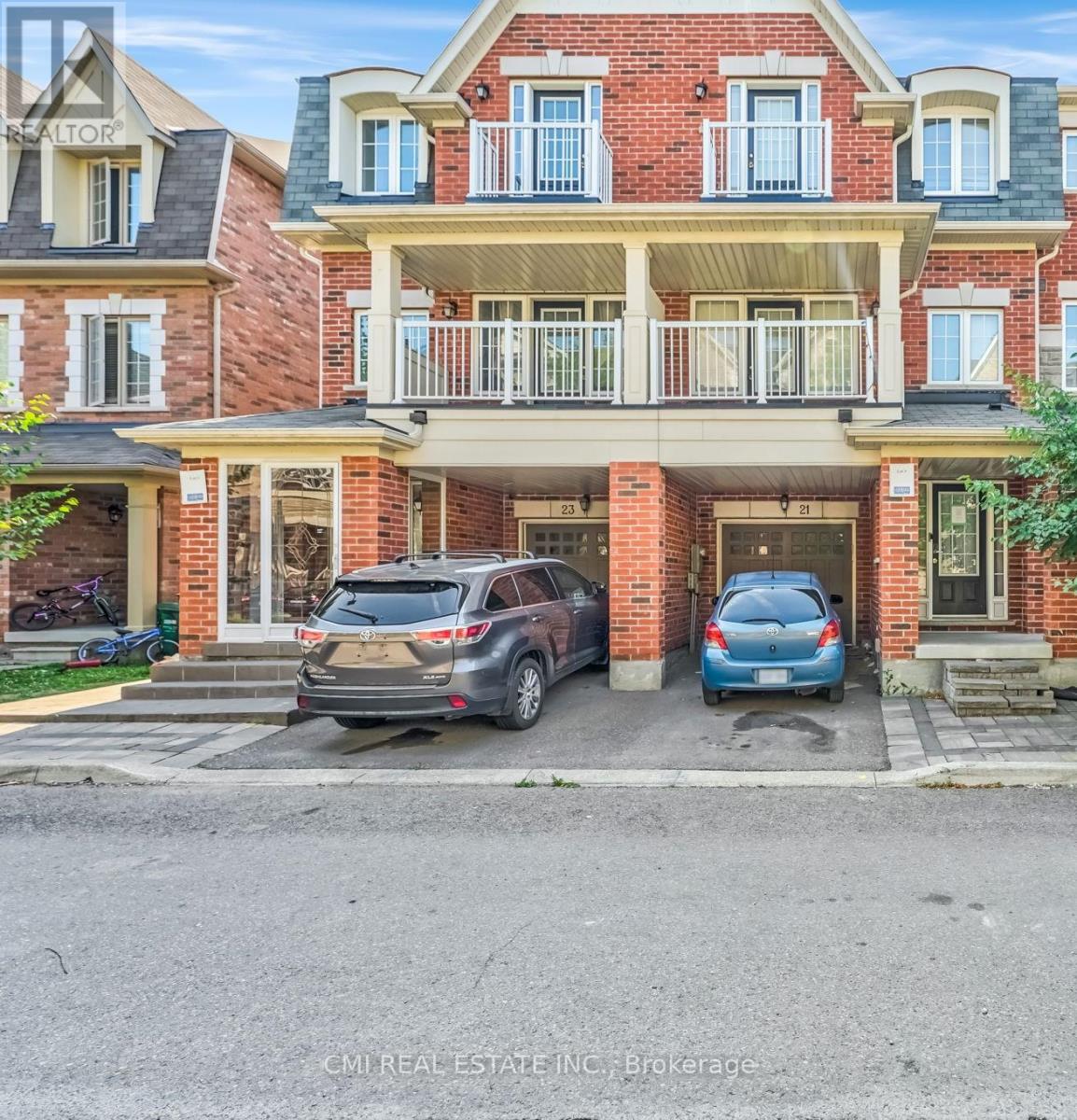 21 Kayak Hts, Brampton, ON L6Z 0B4
