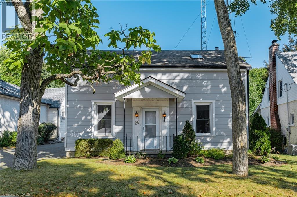 26 Dumfries St, Cambridge, ON N1S 1Y7