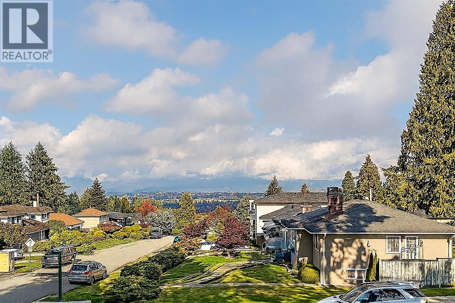 6660-6662 Stanley St, Burnaby, BC V5E 1T8