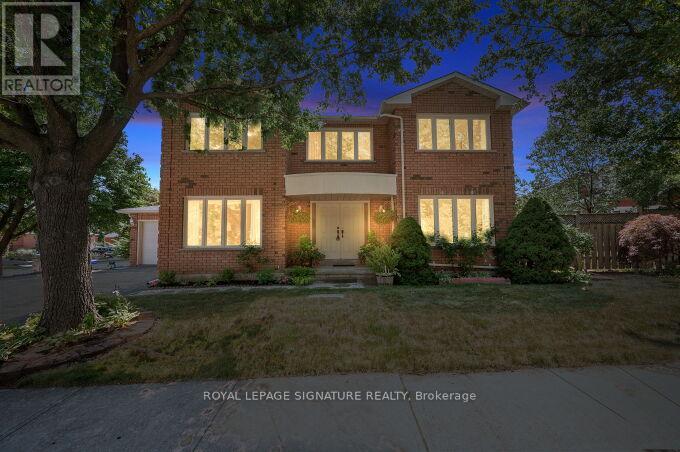 2921 Caradoc Ln, Oakville, ON L6J 6W4
