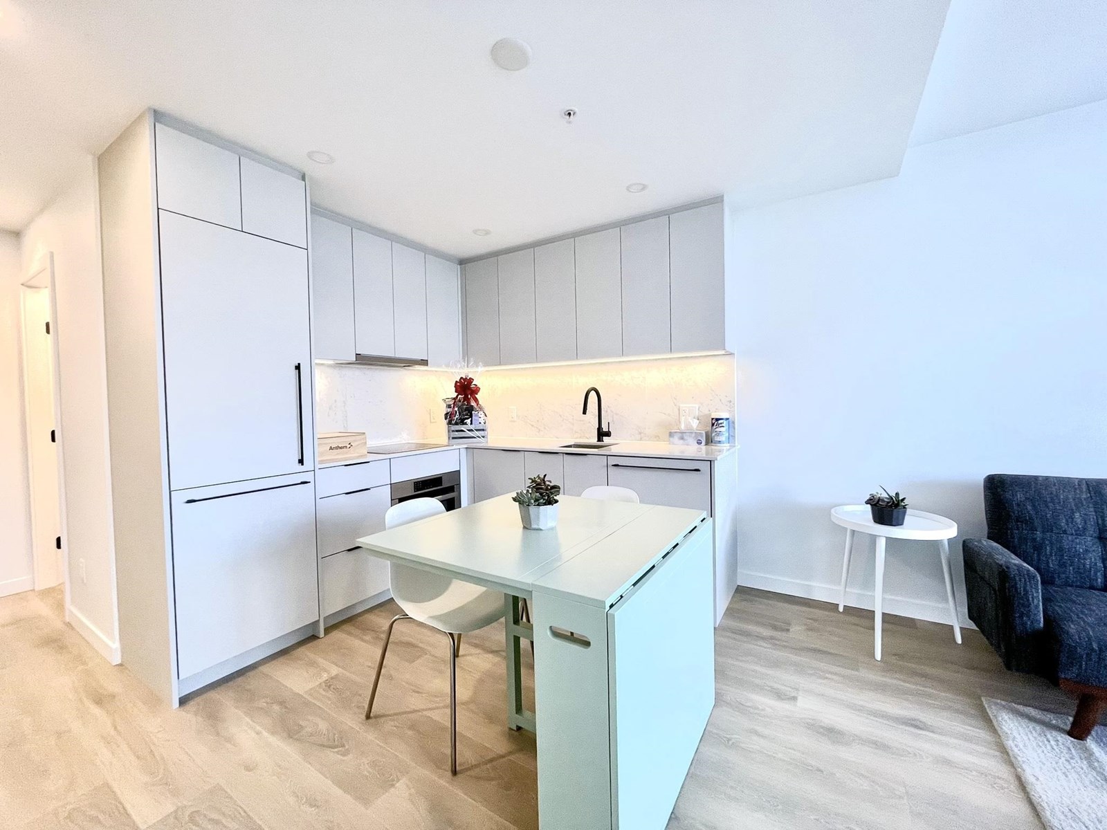 13685 102 Avenue Unit 2501, Surrey, BC V3T 1N7