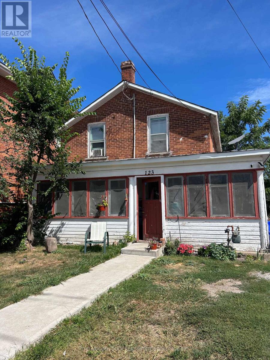 123 Durham St S, Centre Hastings, ON K0K 2K0