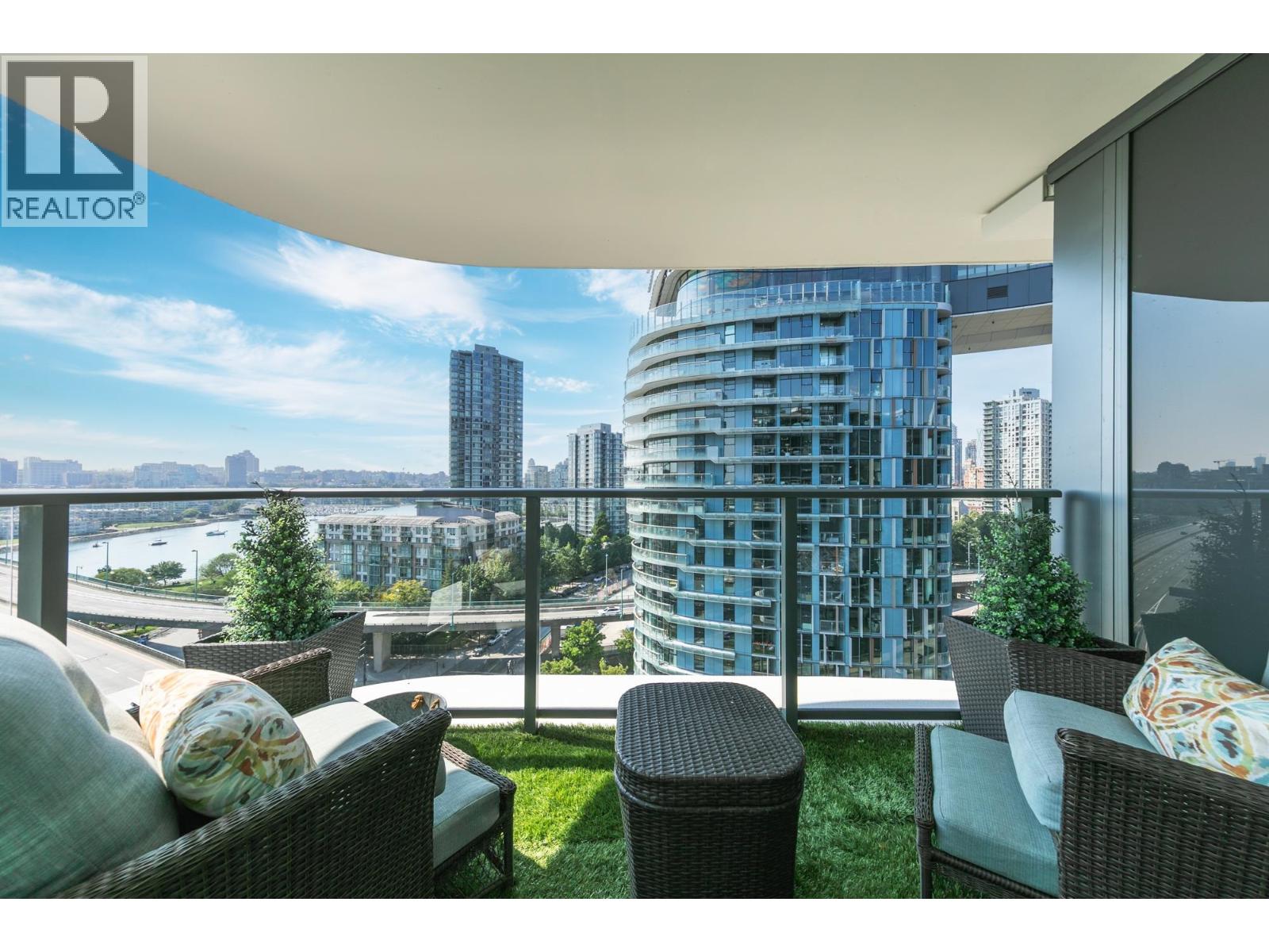 68 Smithe Street Unit 1509, Vancouver, BC V6B 0P4
