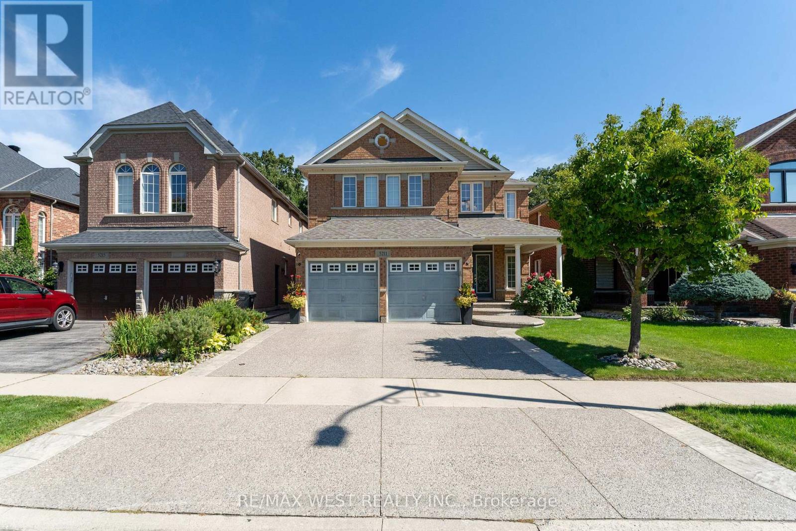 5211 Misty Pine Cres, Mississauga, ON L5M 8B9
