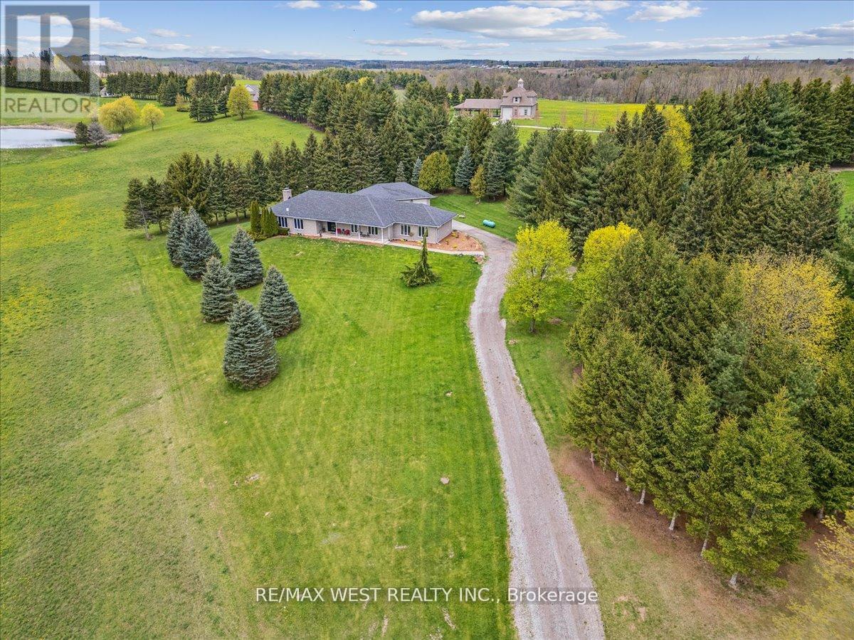 331 Mountsberg Rd, Hamilton, ON L0P 1B0