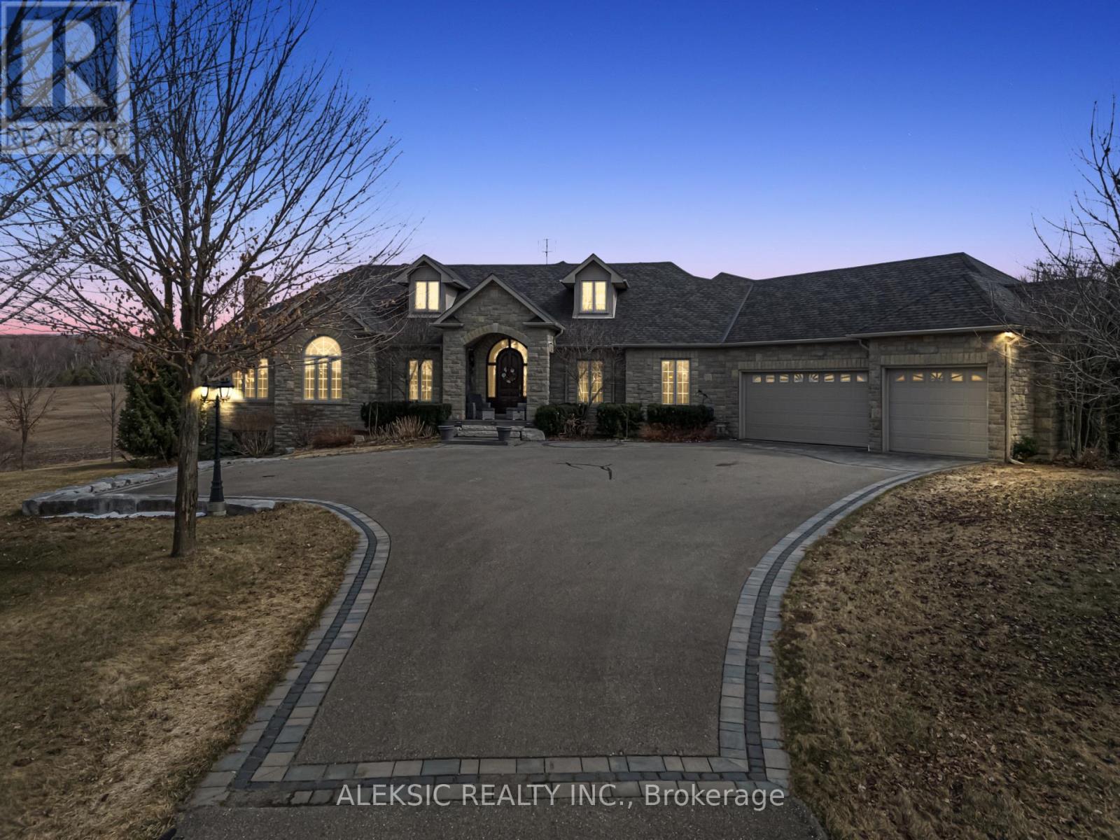 9797 Hunsden Side Rd, Caledon Palgrave, ON L7E 0J8