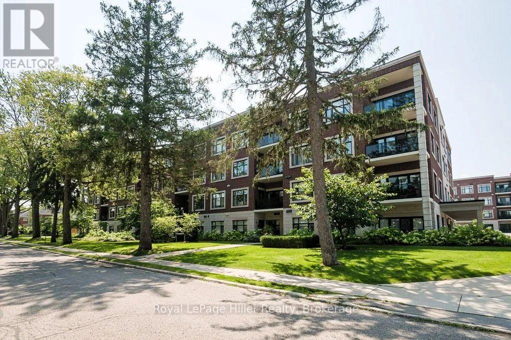 111 255 John St, Stratford, ON N5A 0G7