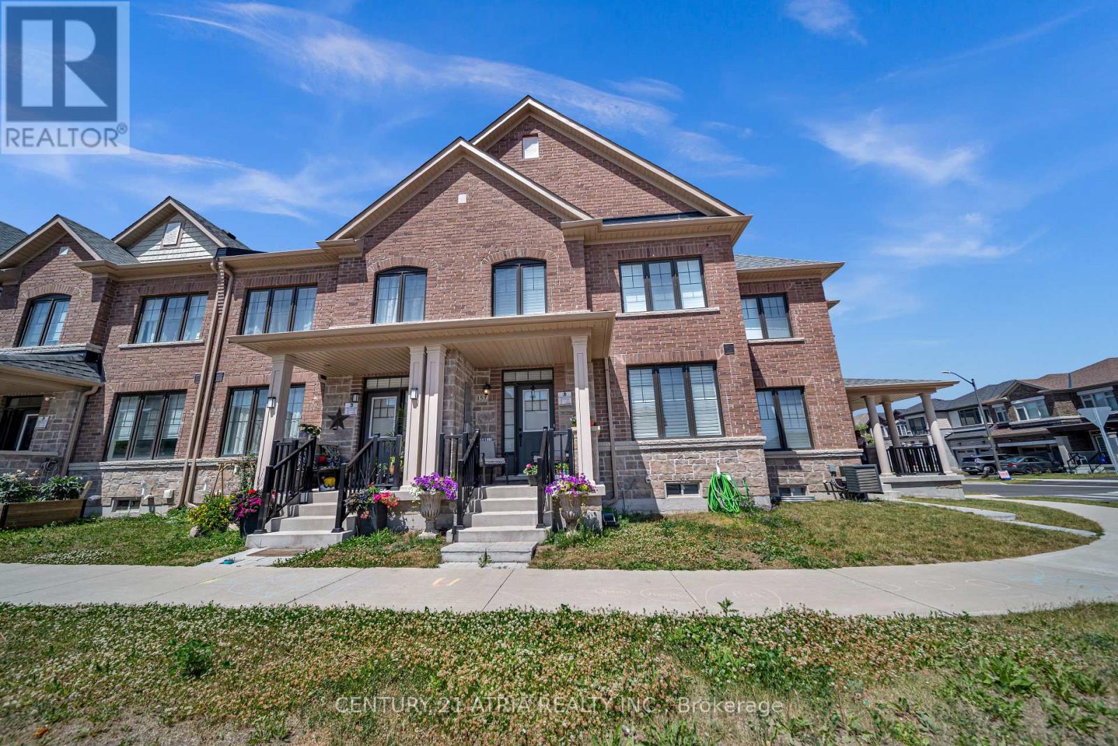 153 Coronation Rd, Whitby, ON L1P 0H5
