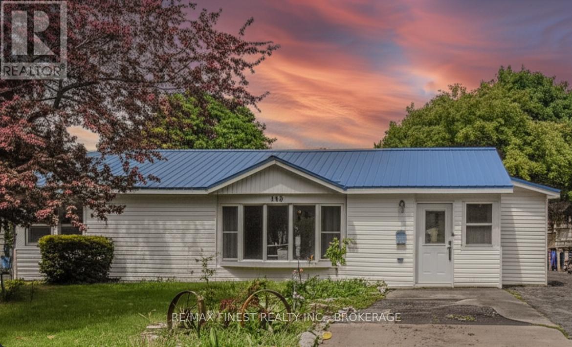 165 Phillips St, Kingston, ON K7M 2Z9