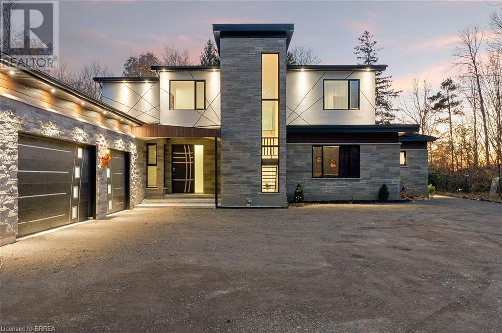 6 Campbell Farm Rd, Brantford, ON N3T 5L6