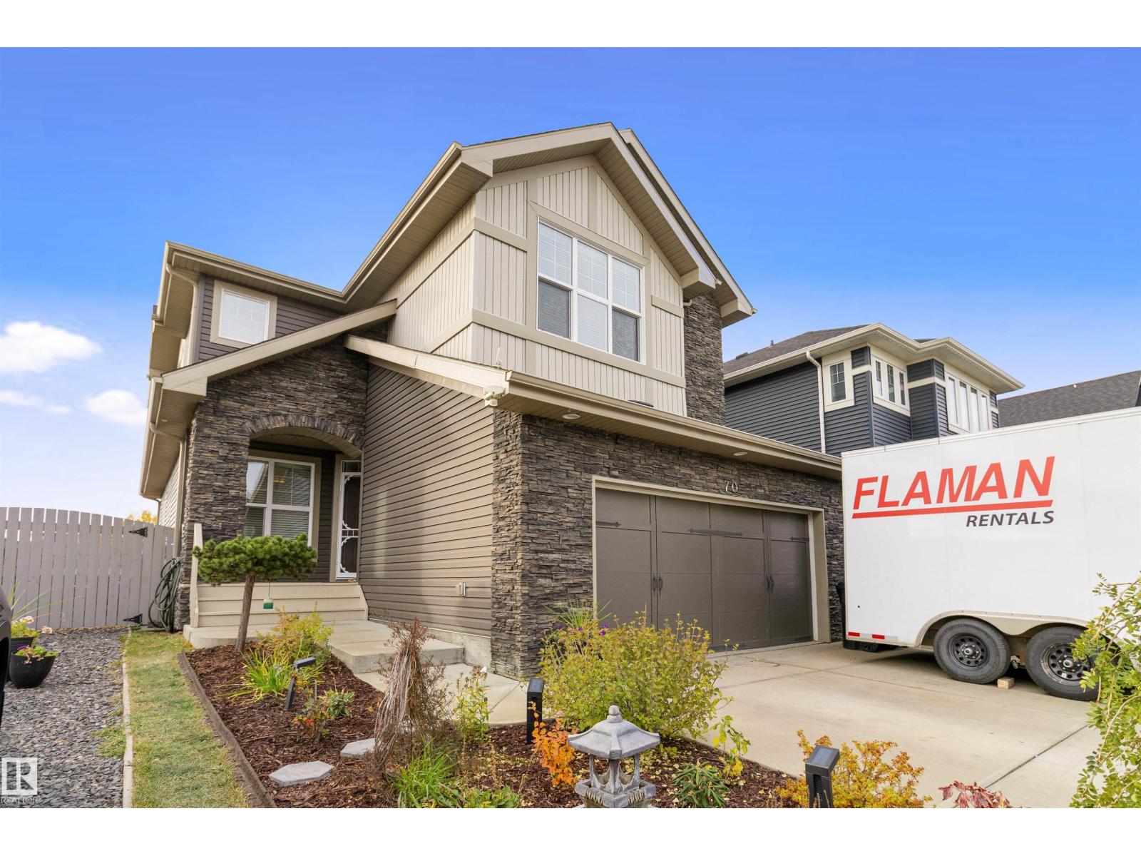 70 Avebury Ct, Sherwood Park, AB T8H 0Z3