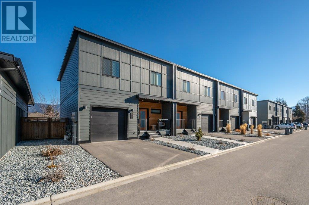 5011 Towgood Place Unit 102, Summerland, BC V0H 1Z9