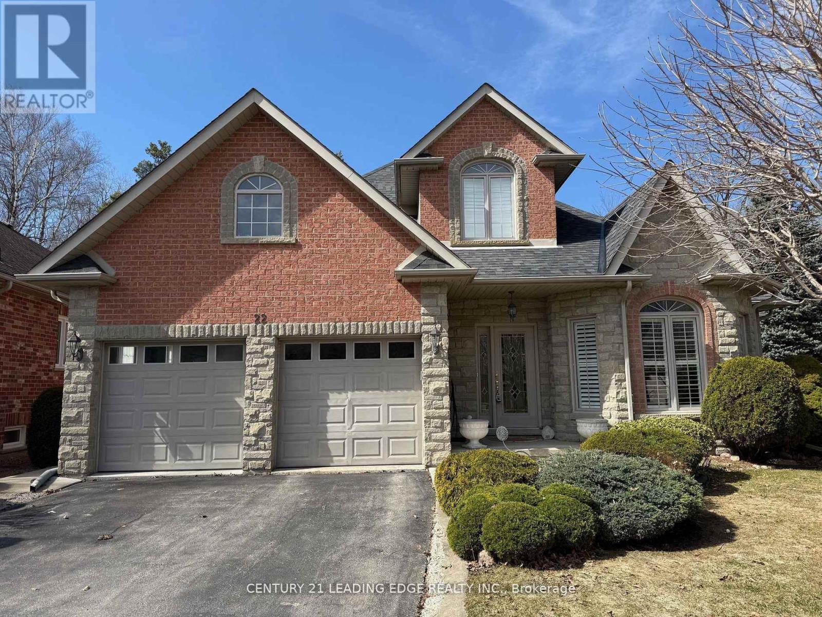 22 Putney Rd, Caledon Caledon East, ON L7C 1R4
