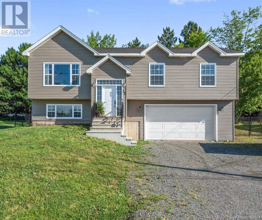 25 Chad Cres, Salisbury, NB E4J 2L9
