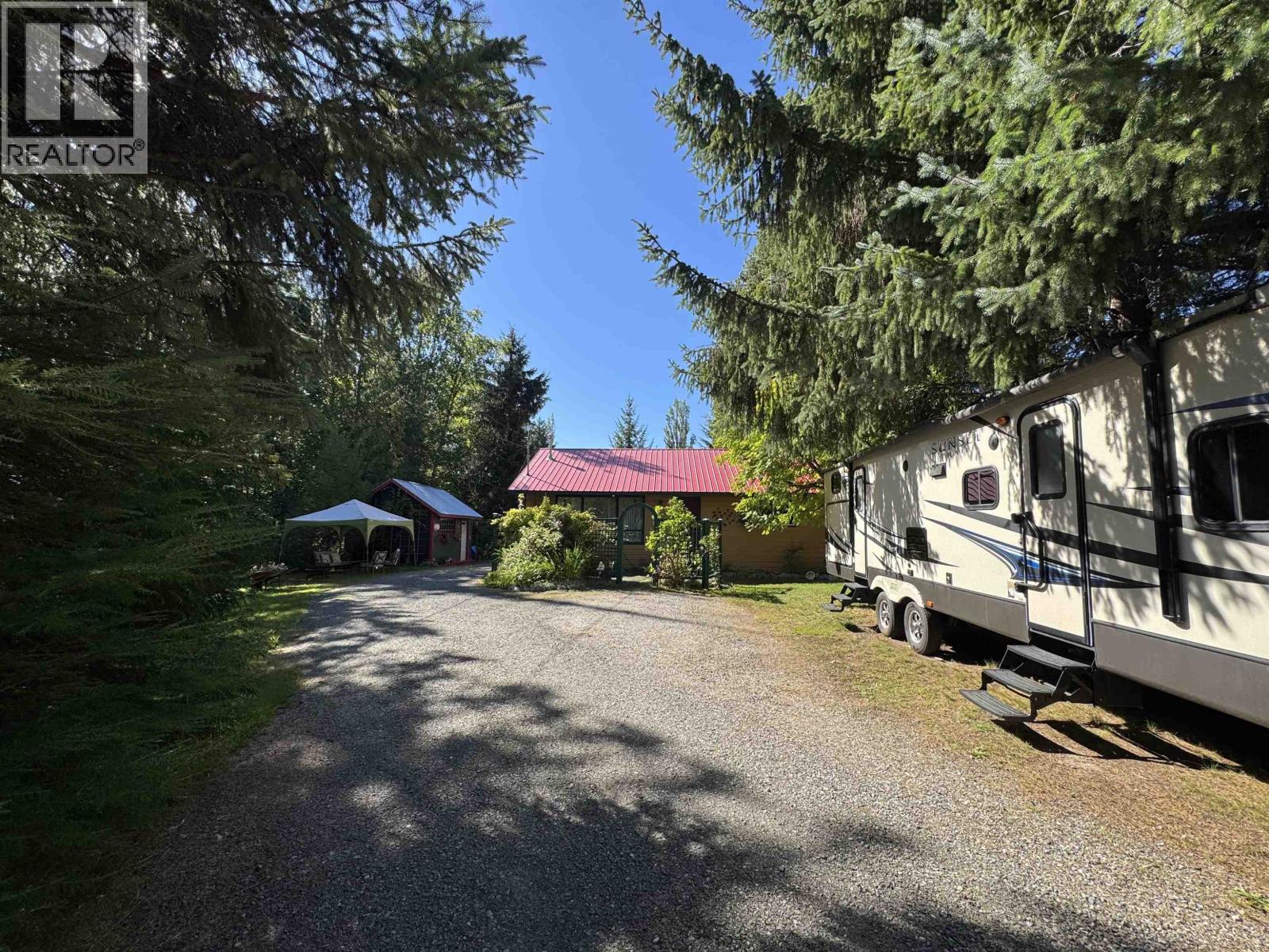 2523 First Ave, Terrace, BC V8G 0G2