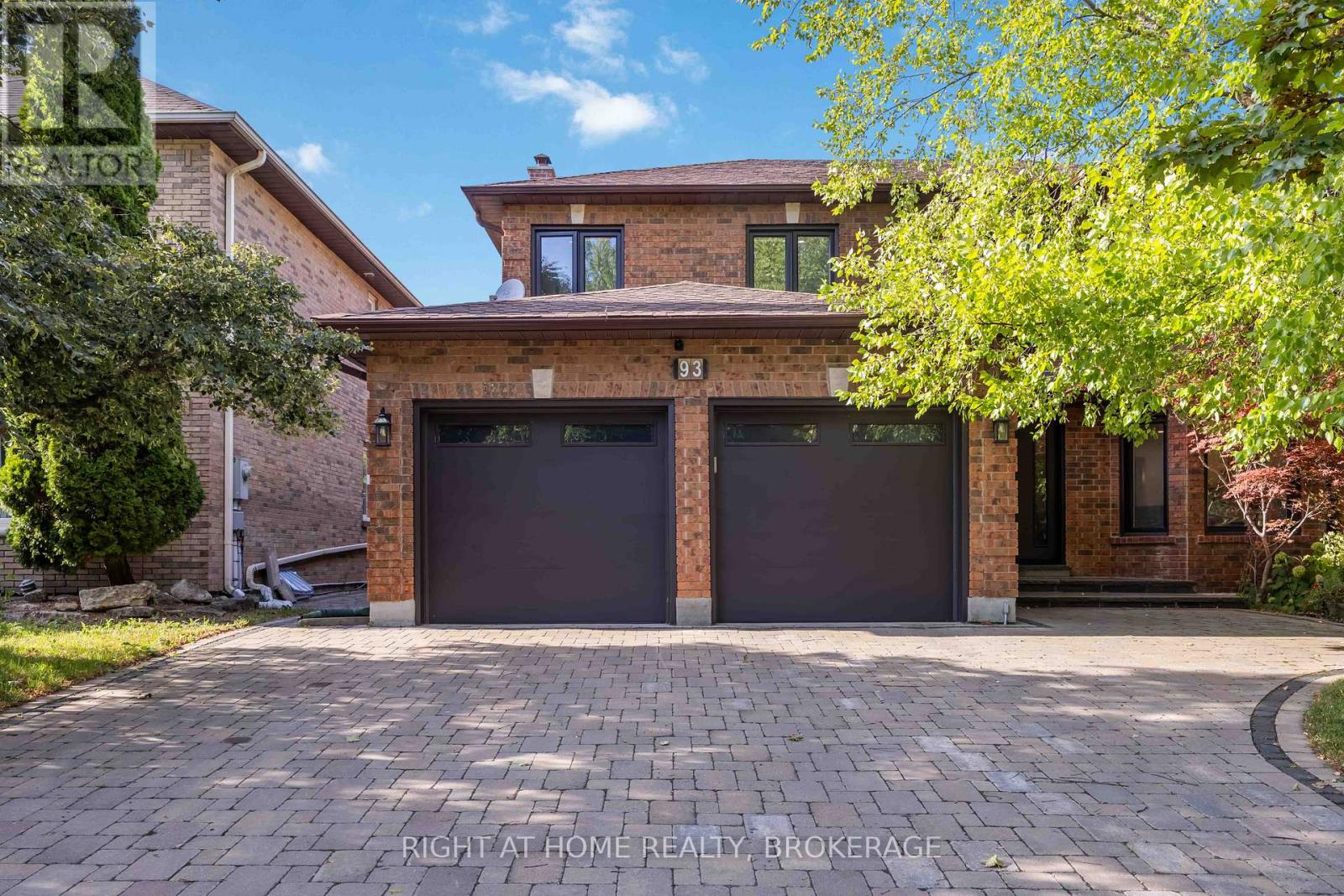 93 Gordon Rowe Cres, Richmond Hill, ON L4C 8R2