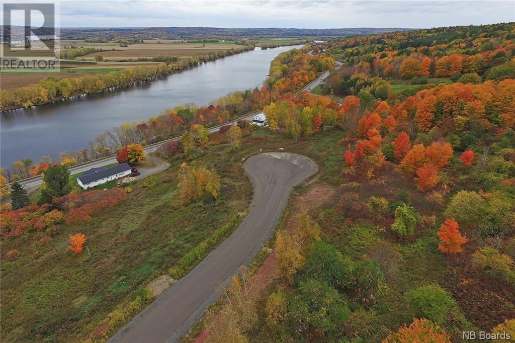 2 Grand Pass Court, Douglas, NB E3G 7K2