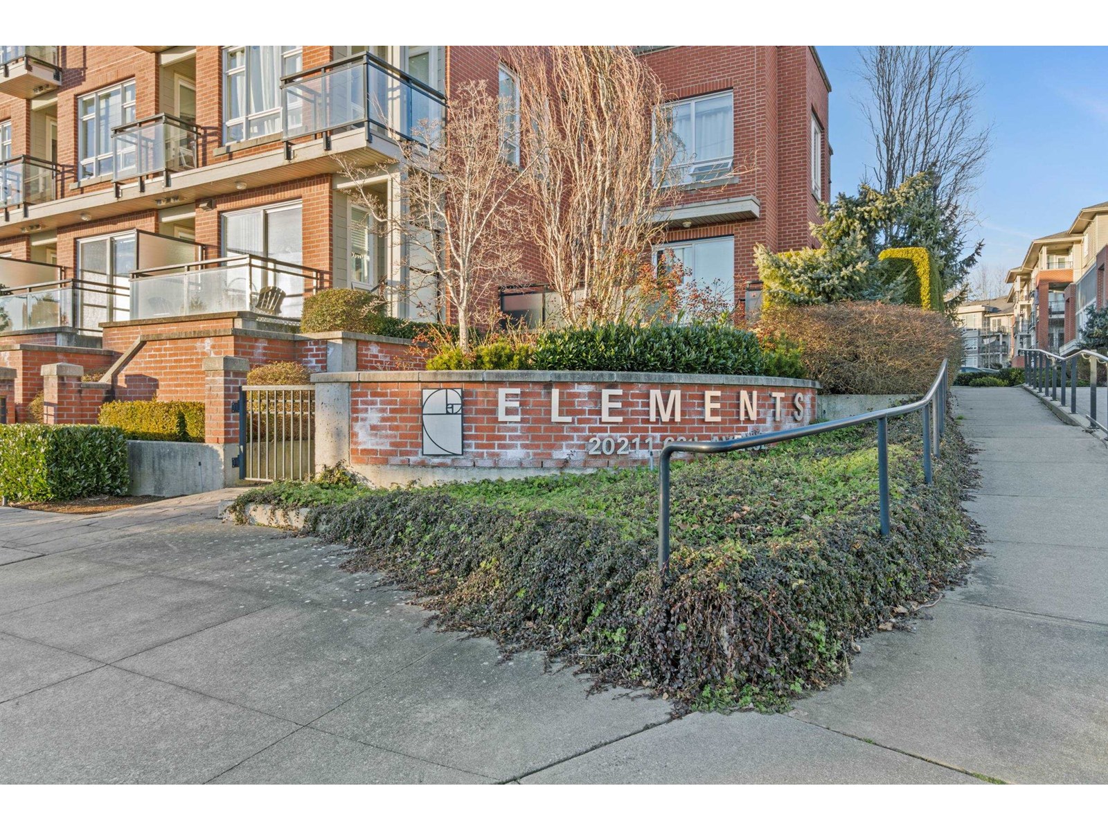 20211 66 Avenue #e105, Langley, BC V2Y 0L4