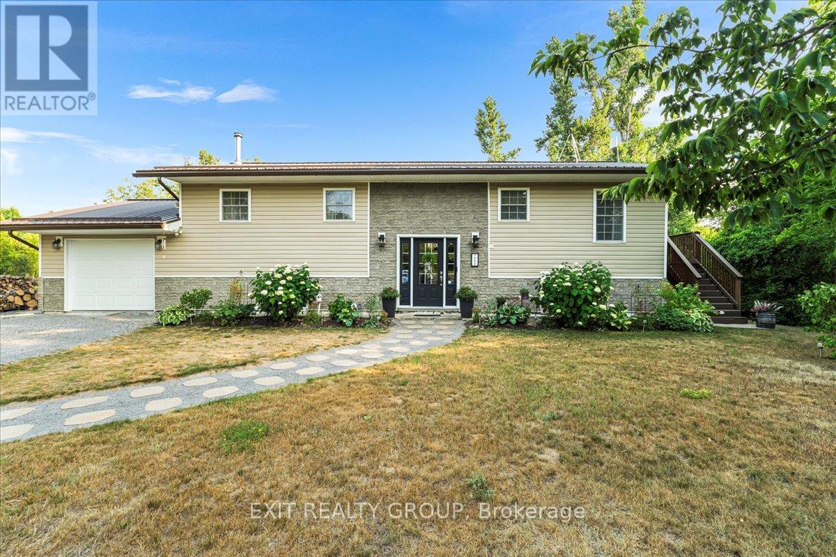 1262 Quinmolac Rd, Tweed, ON K0K 3J0