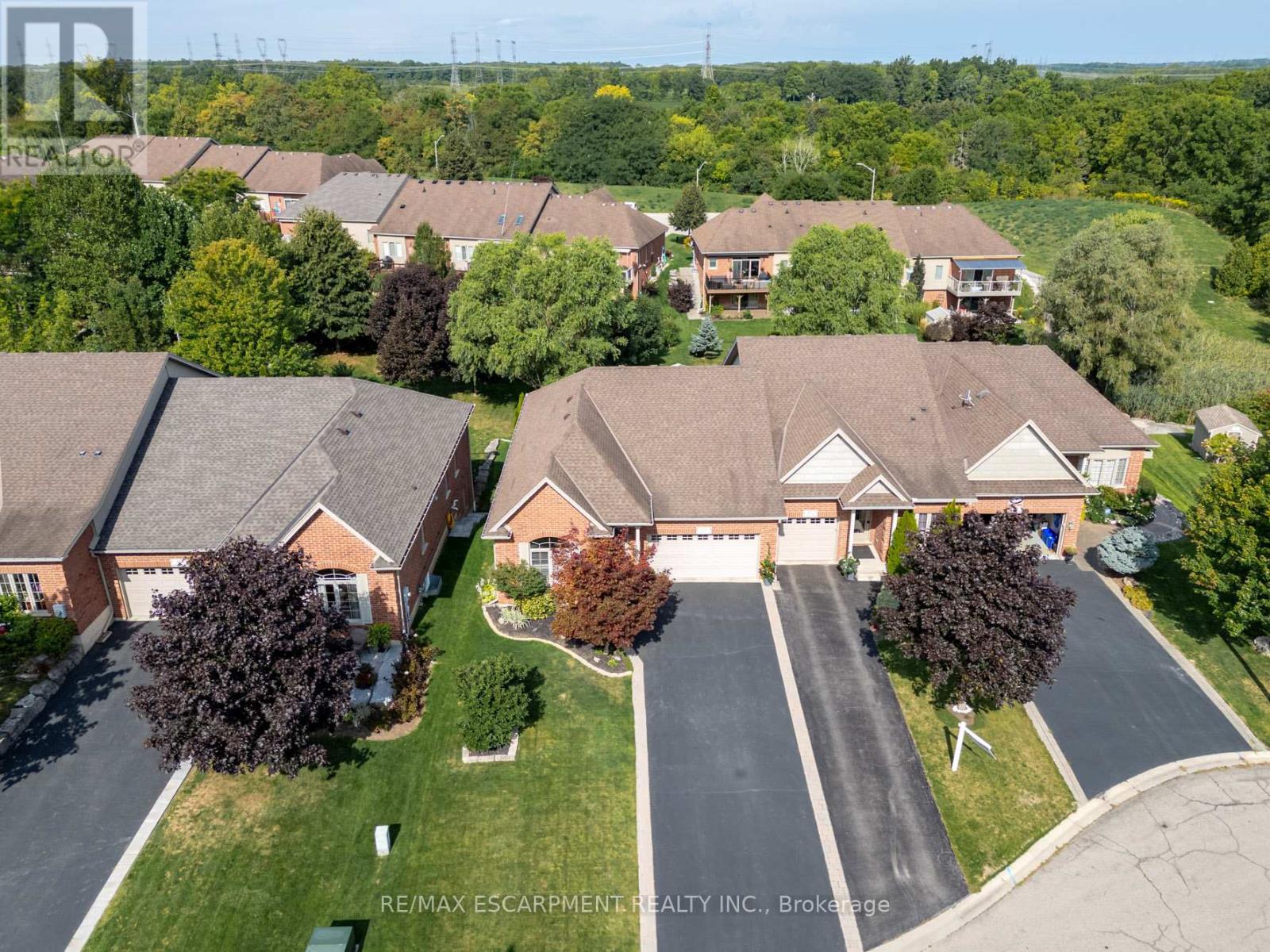 13 Iron Bridge Ct, Haldimand, ON N3W 0A4