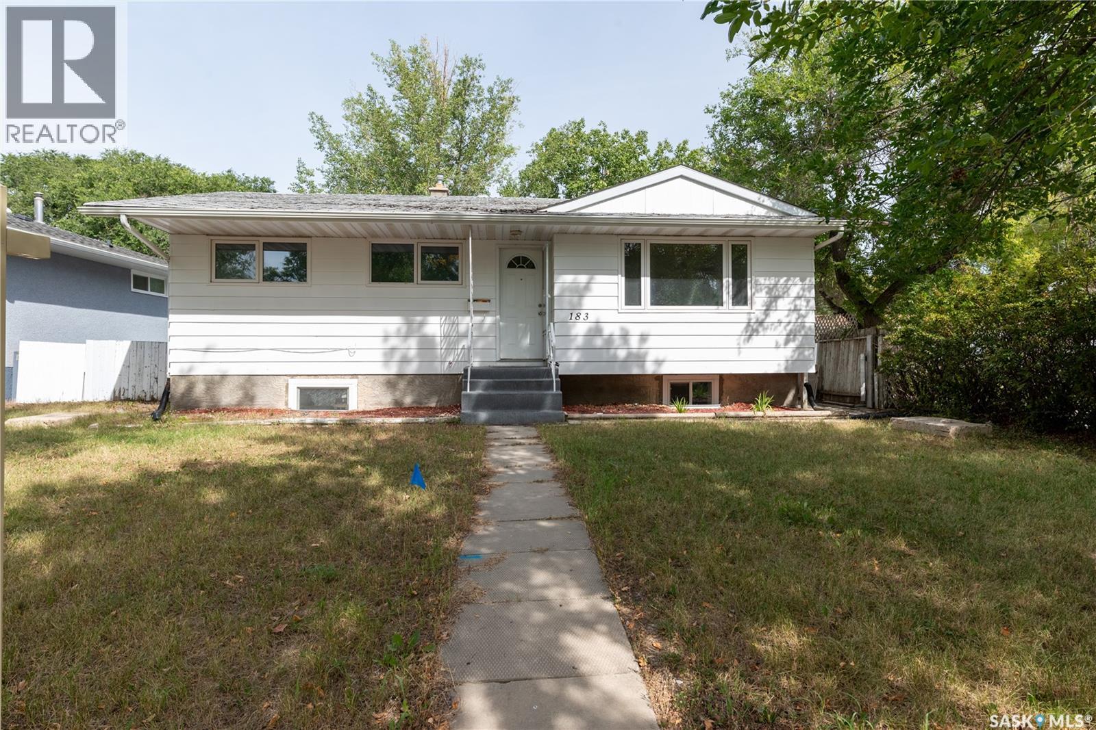 183 Magee Cres, Regina, SK S4R 6K6